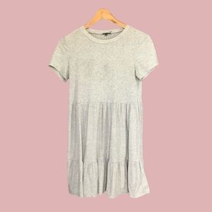 Soft Grey Flowy Dress 🌻